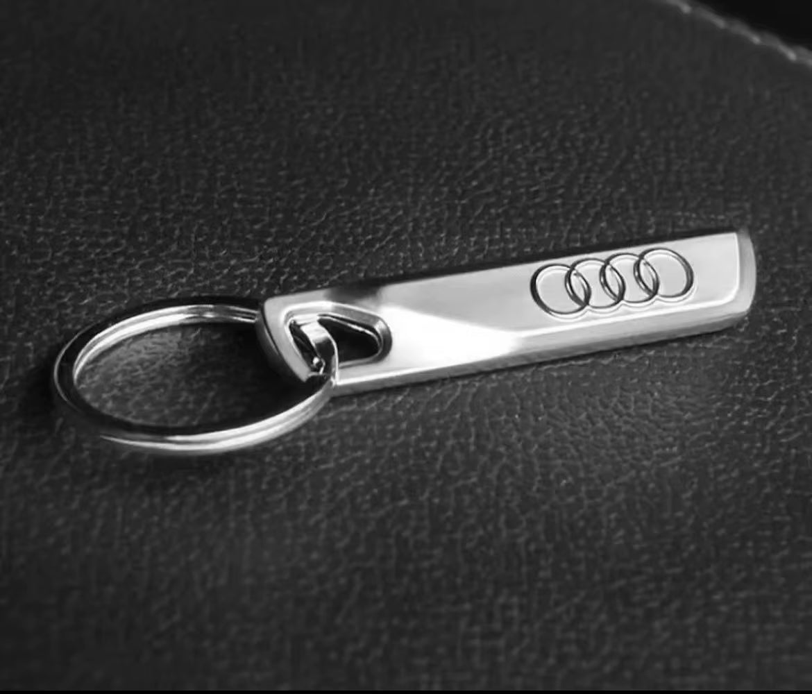 Porte-clés  de voiture en cuir Audi